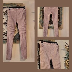 Fashionomics Dusty Pink Ribbed Leggings.  Great Condition Size Large